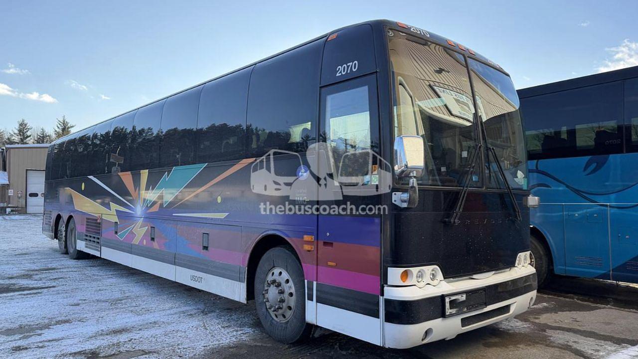 7 Sleeper Coach Bus Options for Overnight Travel: Costs, Features & Uses