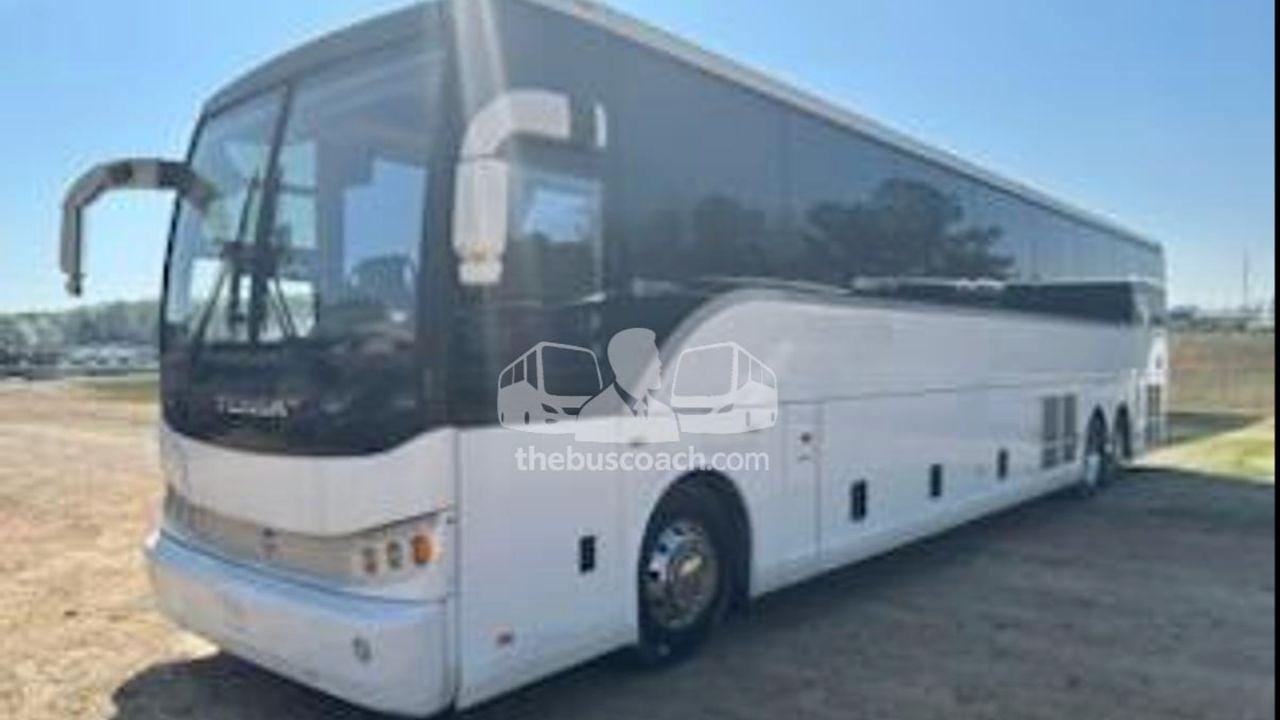 5 Questions to Ask Before Buying a Ford E450 Shuttle Bus