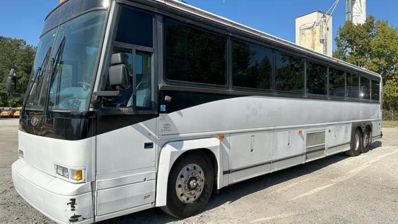MCI D4500 for Sale: 7 Things to Check First