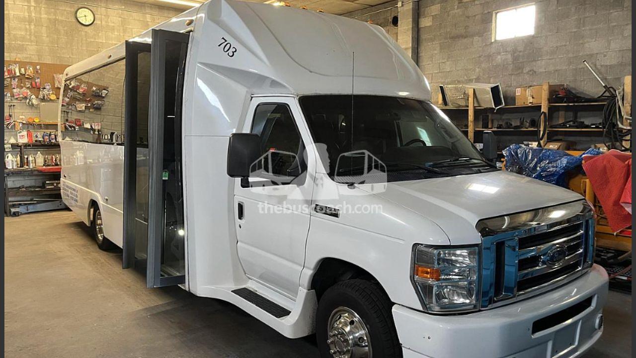 Mini Coach Bus Buying Checklist: 10 Questions to Ask First