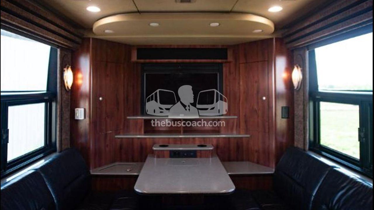 7 Features to Look for in a Prevost Entertainer Coach