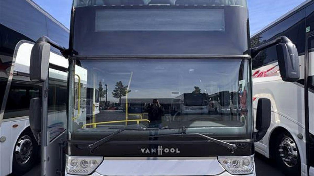 7 Sleeper Coach Bus Options for Overnight Travel: Costs, Features & Uses