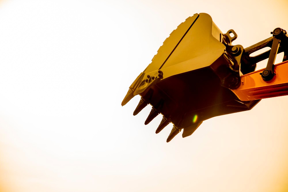 How much weight can a mini mxcavator lift?