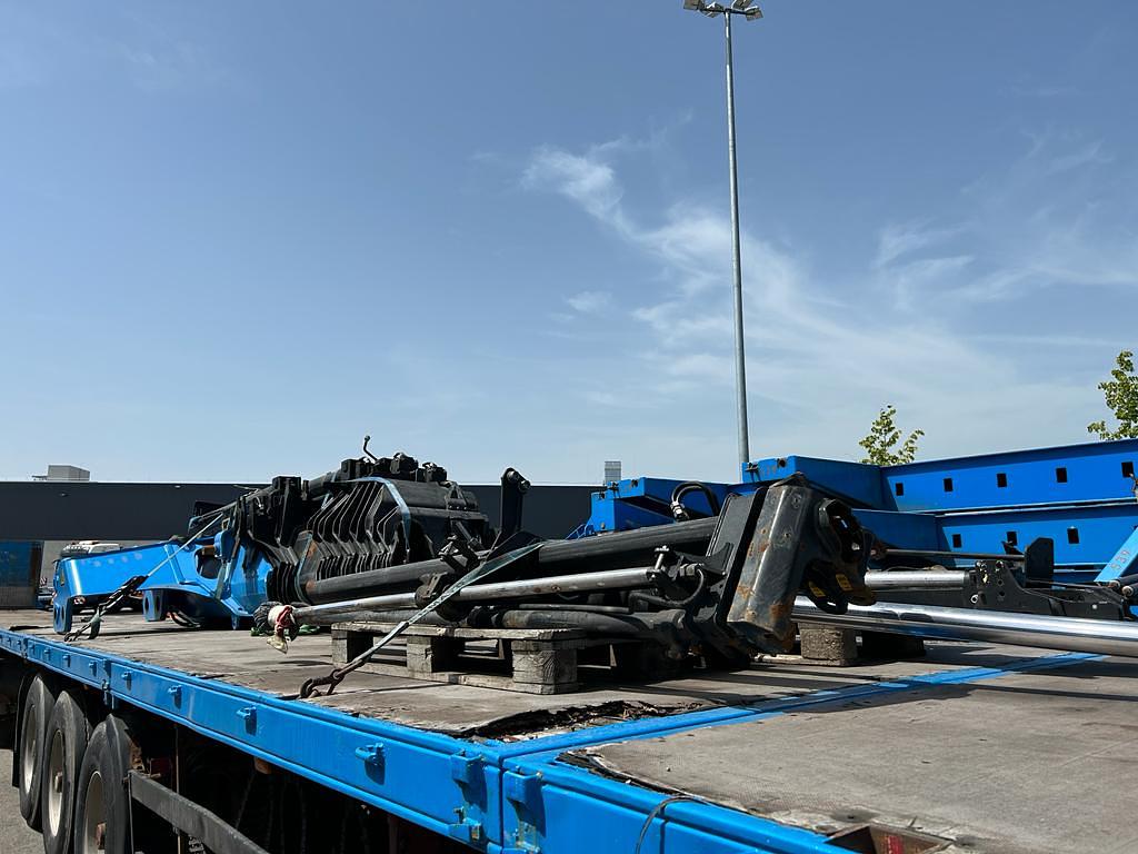 Teil Transport (Ladekran)2.jpg