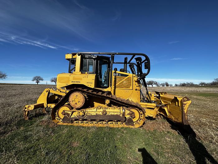Cat D6T Dozer Benefits and FAQ
