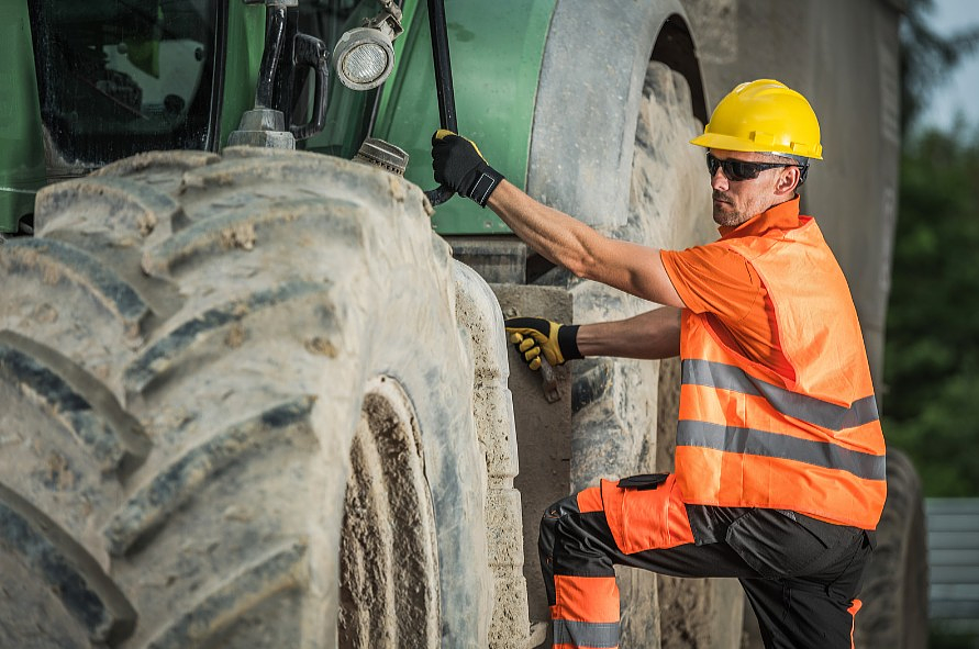 Benefits of Partnering with Power Drive Supply for Resale