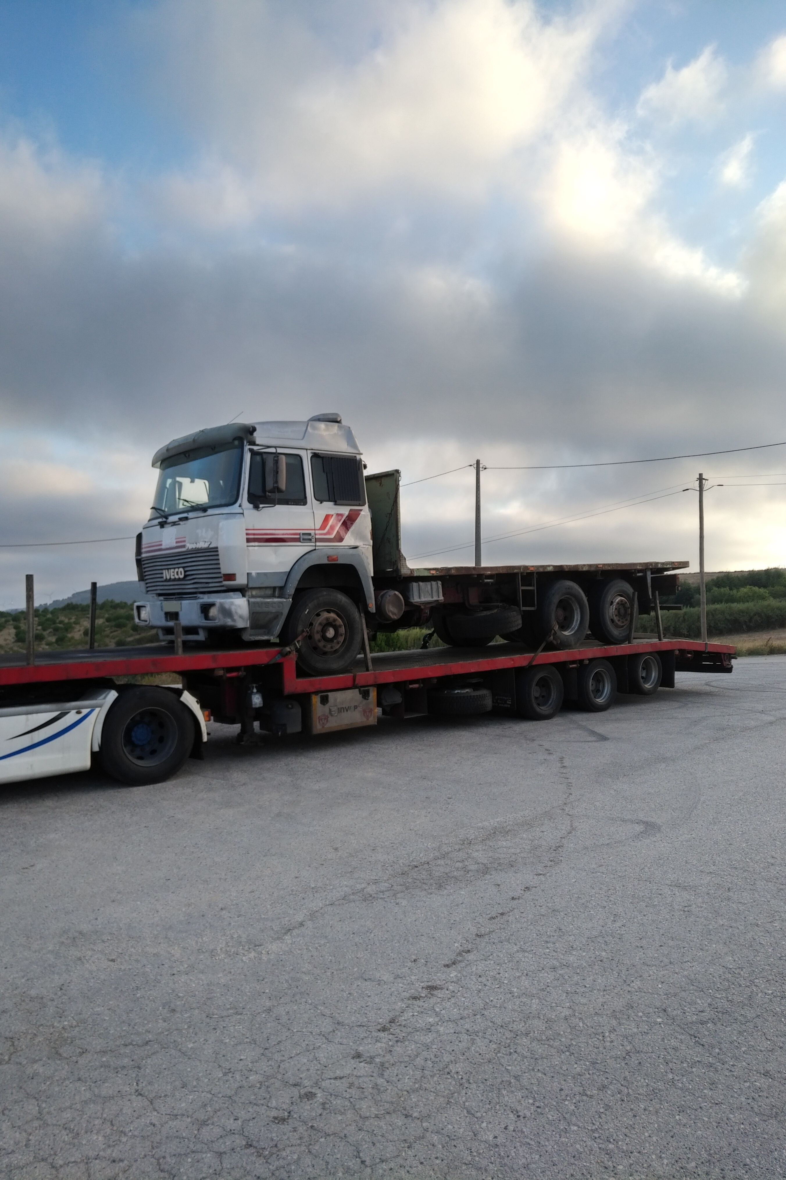 FOR SALE Left hand drive Iveco Turbostar 190-36 water cooled engine 6X2 26 ton flatbed lorry.